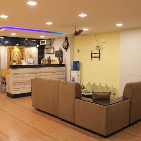 Hotel Adhi Residency - Cleanliness & Friendliness Room Vl Vardharaja Temple Канчипурам Экстерьер фото