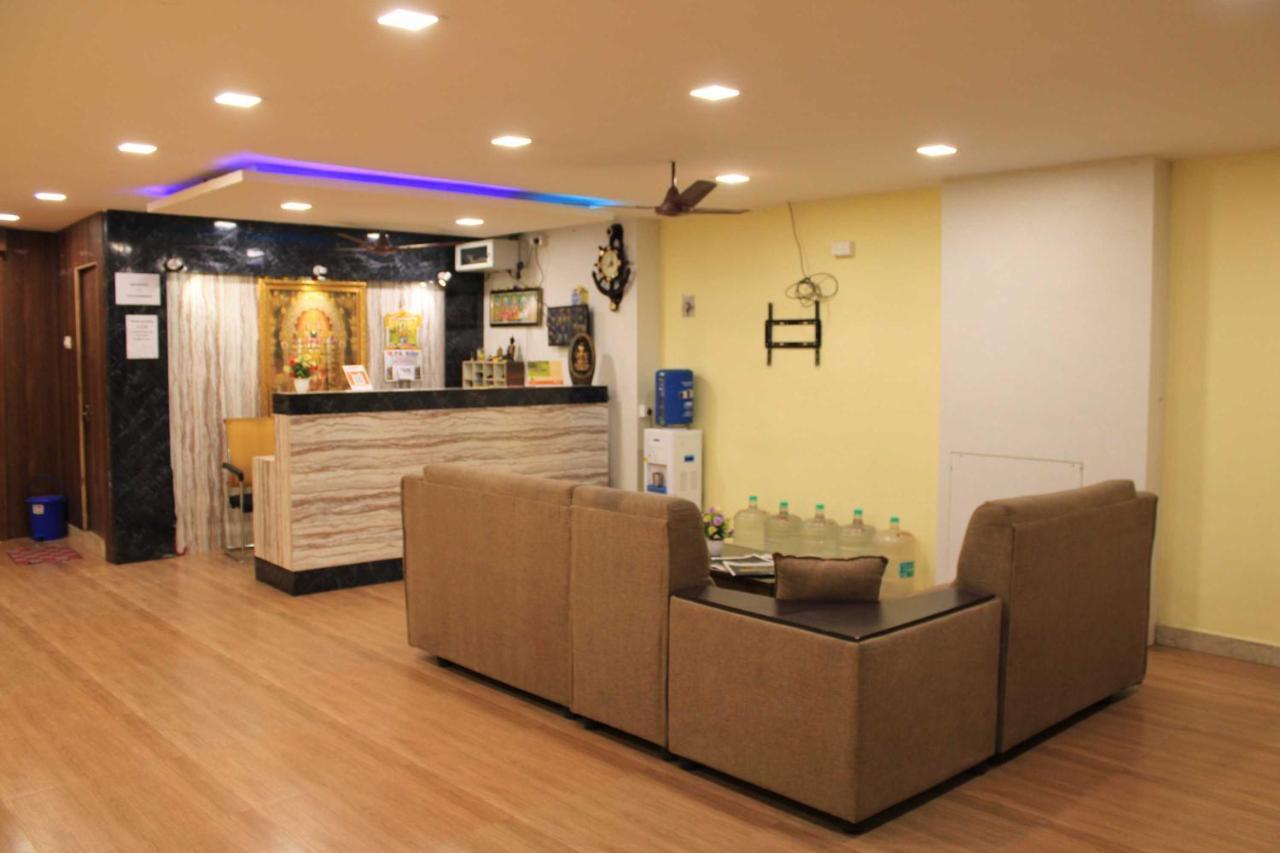 Hotel Adhi Residency - Cleanliness & Friendliness Room Vl Vardharaja Temple Канчипурам Экстерьер фото