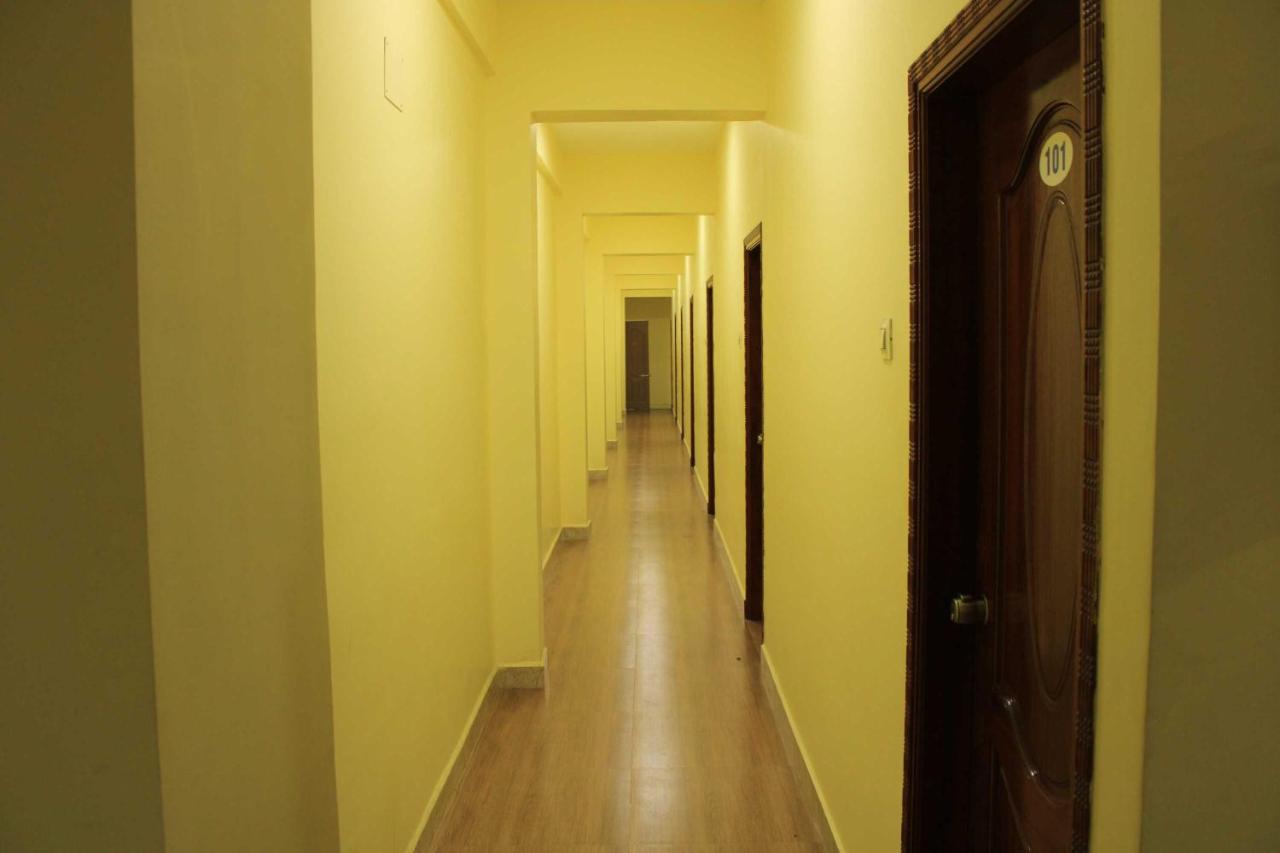 Hotel Adhi Residency - Cleanliness & Friendliness Room Vl Vardharaja Temple Канчипурам Экстерьер фото